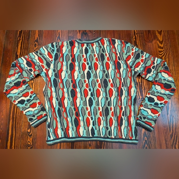 Authentic COOGI Crewneck Sweater size XL - Picture 4 of 5